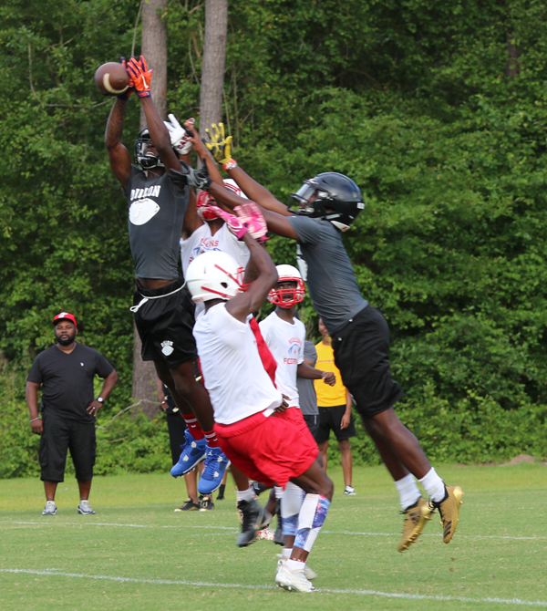 PHOTO GALLERY: Wildcats Hosting 7-On-7 Football