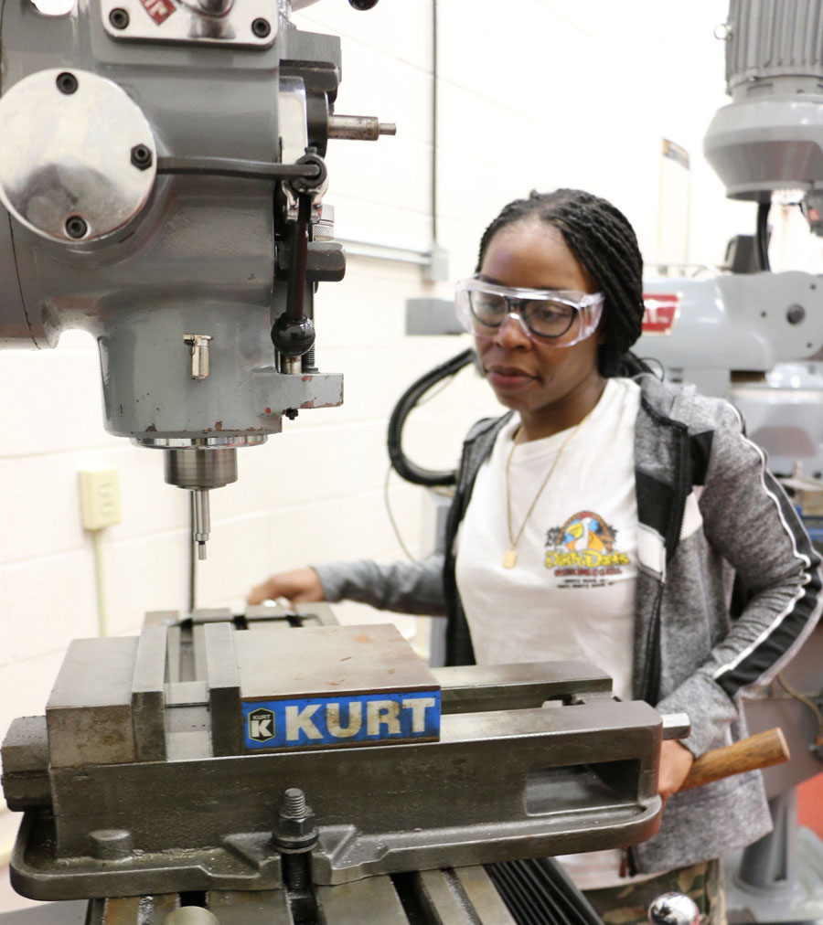 NIMS Accredits NETC’s Machine Tool And CNC Classes