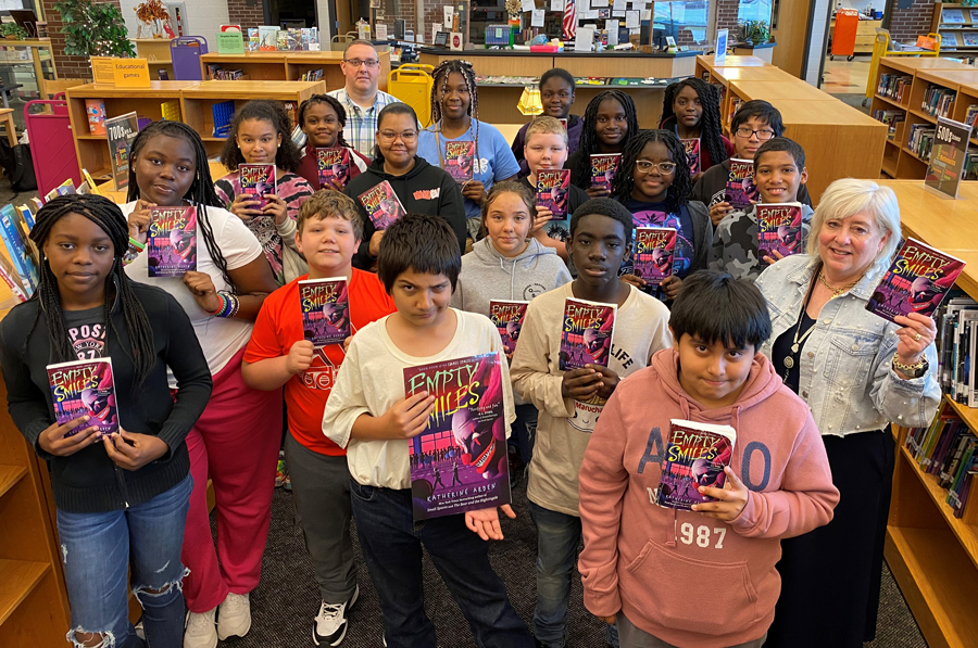 DMS Lunch Bunch Holds First Meeting Of School Year